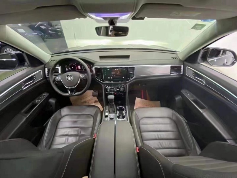 成都19年大众途昂5