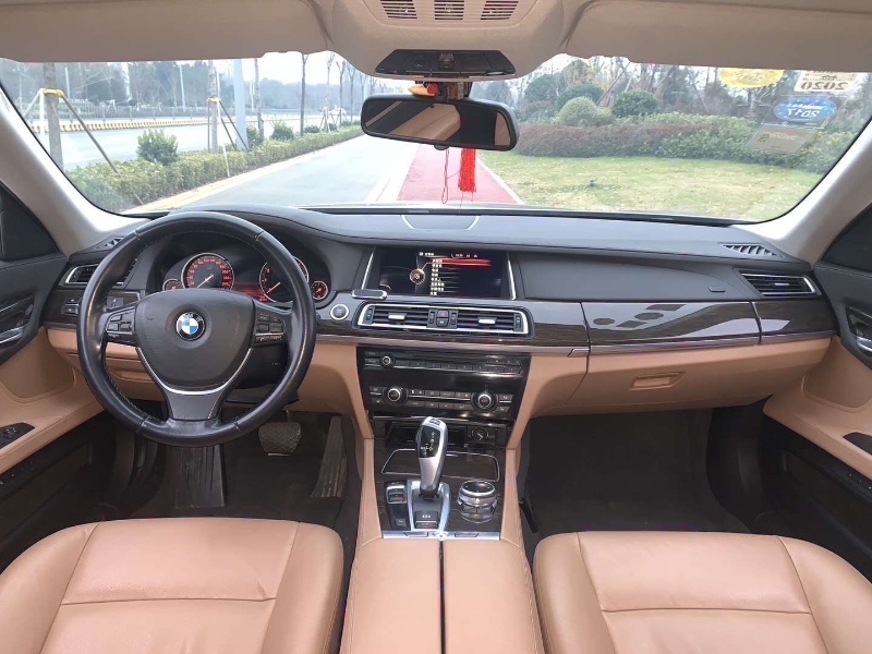 枣庄14年宝马7系5