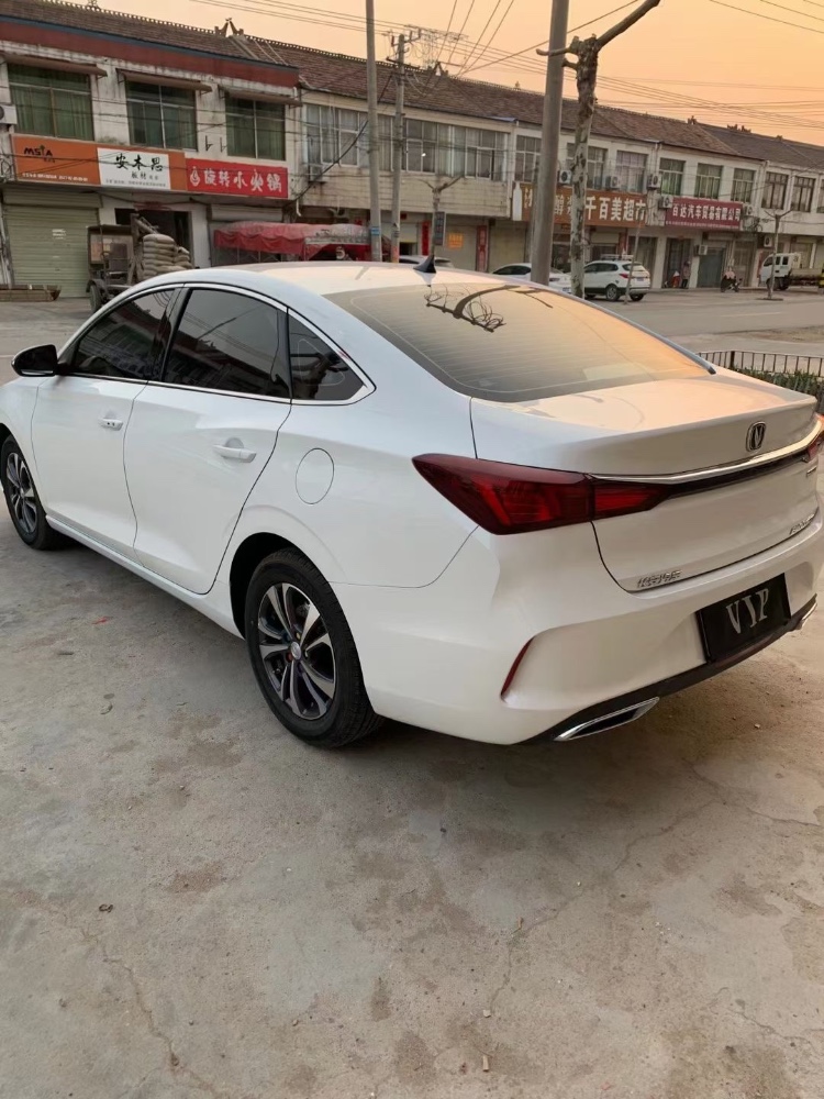 宿迁20年长安汽车逸动2