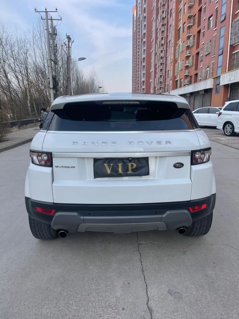 邢台12年路虎揽胜极光(进口)9