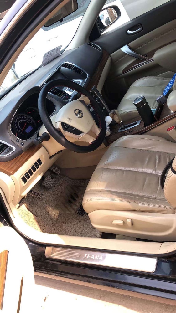 北京12年日产天籁3