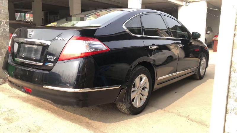 北京12年日产天籁6