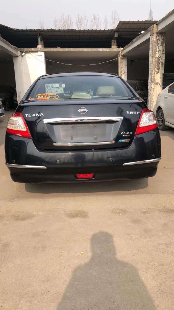 北京12年日产天籁8