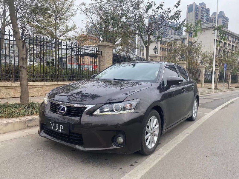 广州13年雷克萨斯CT3