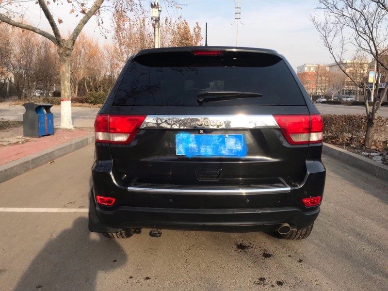 唐山11年Jeep大切諾基5