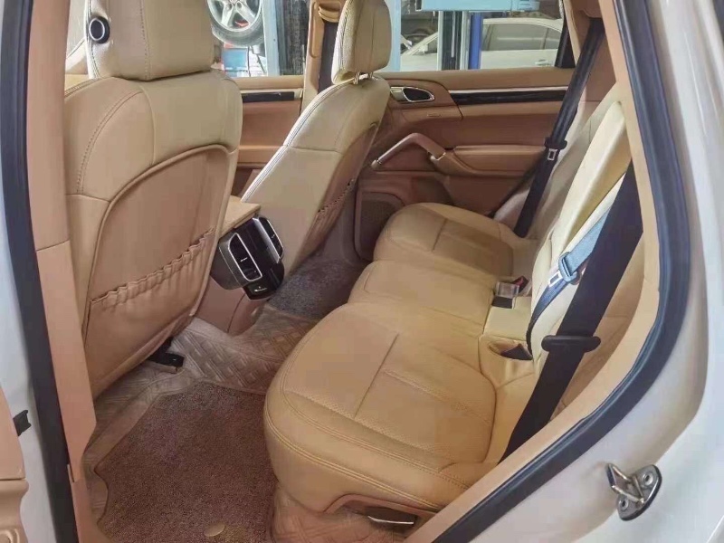 徐州13年保时捷卡宴3