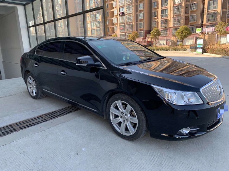 徐州11年别克君越3