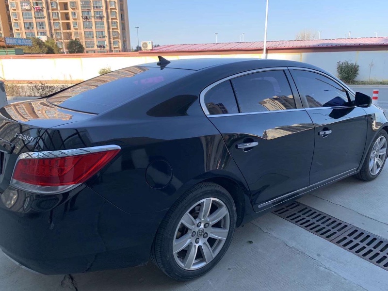 徐州11年别克君越7