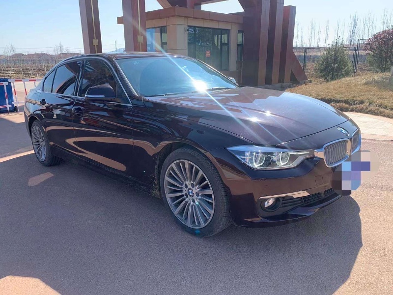 济南17年宝马3系8