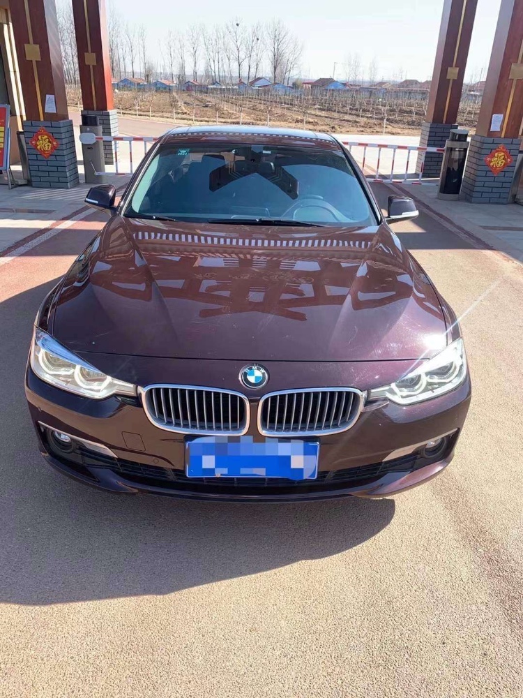 济南17年宝马3系9