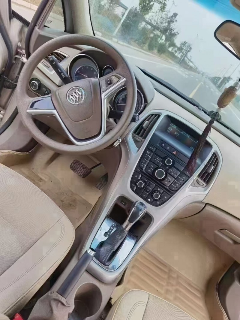 徐州15年别克英朗8