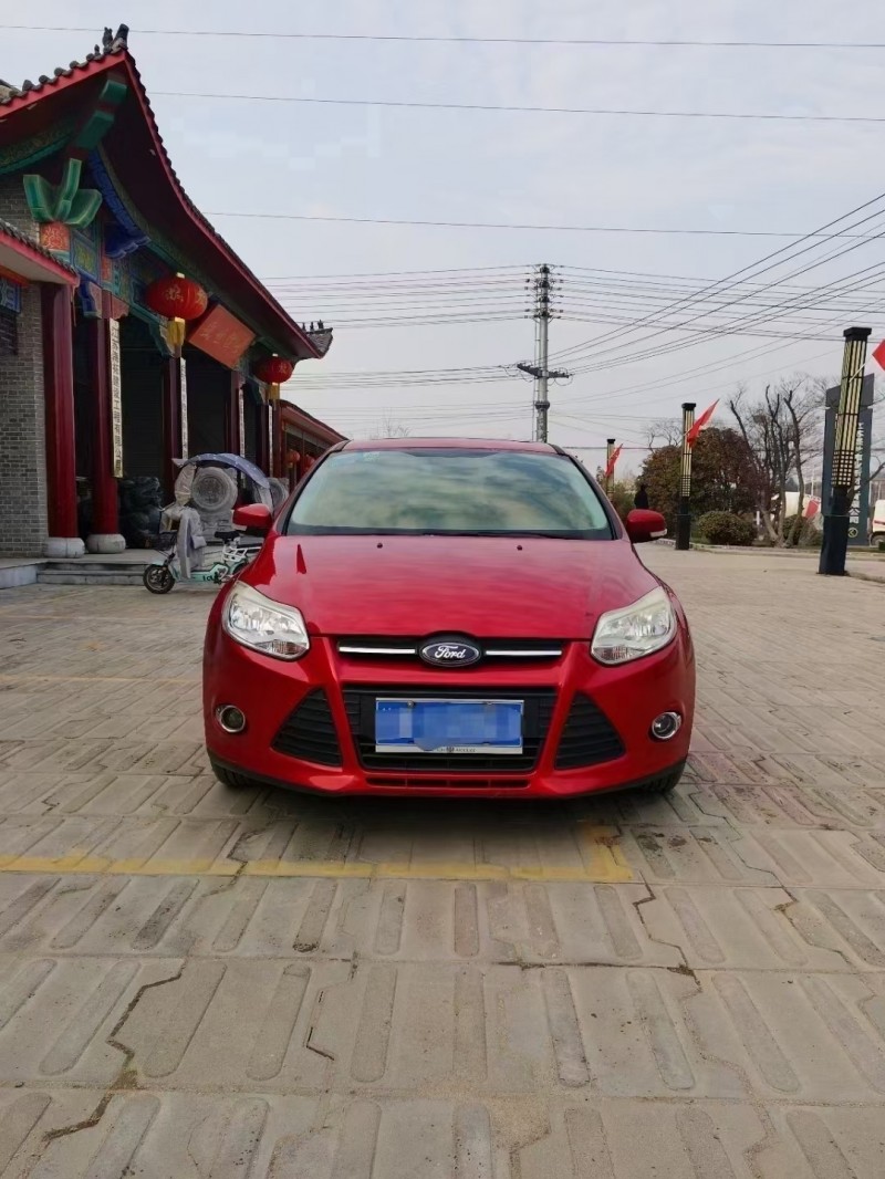 徐州13年福特福克斯1