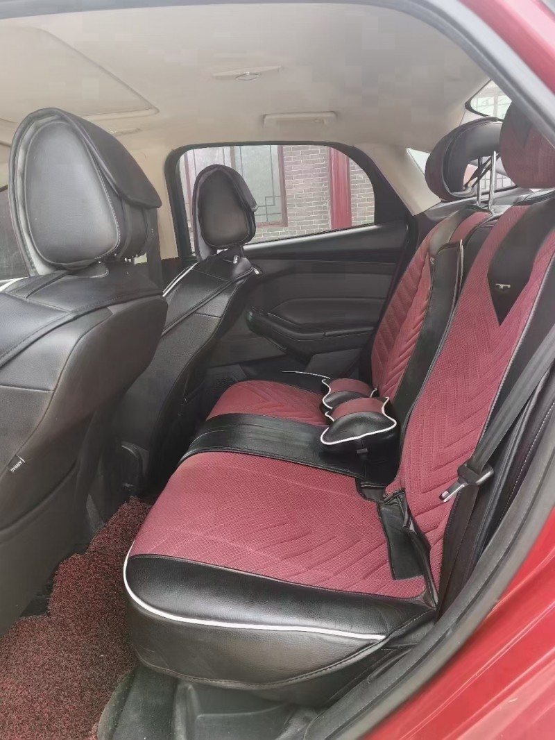 徐州13年福特福克斯7