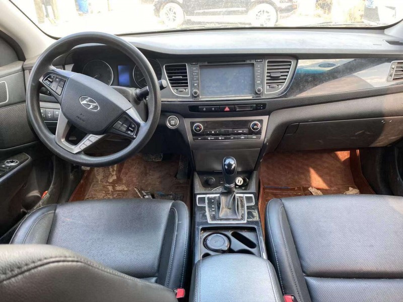 济南15年现代名图3