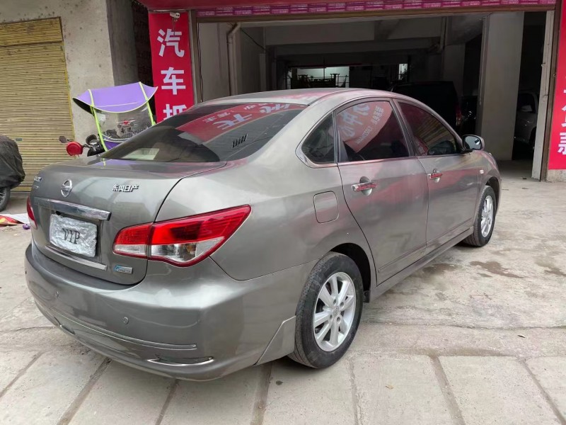 重慶13年日產軒逸6