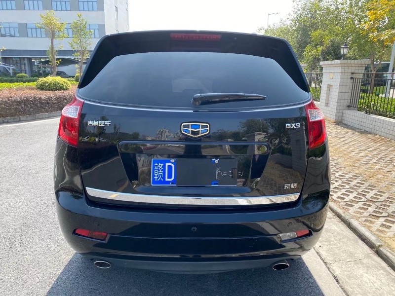 中山17年吉利豪情5