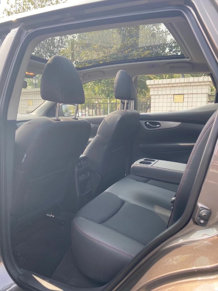 中山20年日产逍客7