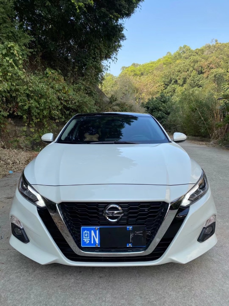 中山20年日产天籁1