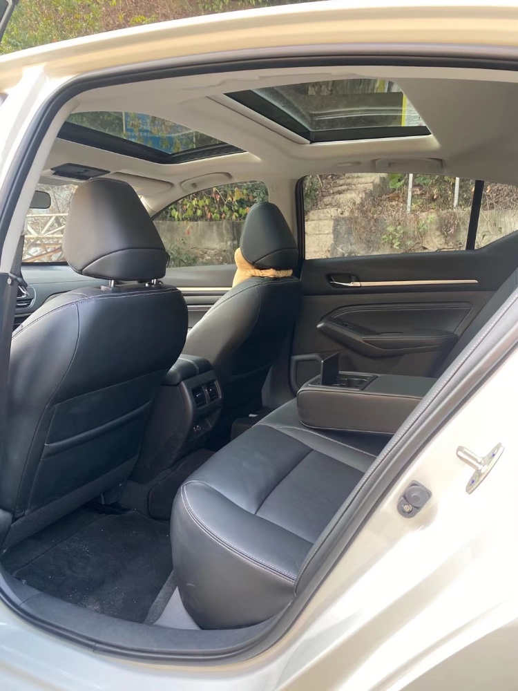 中山20年日产天籁7