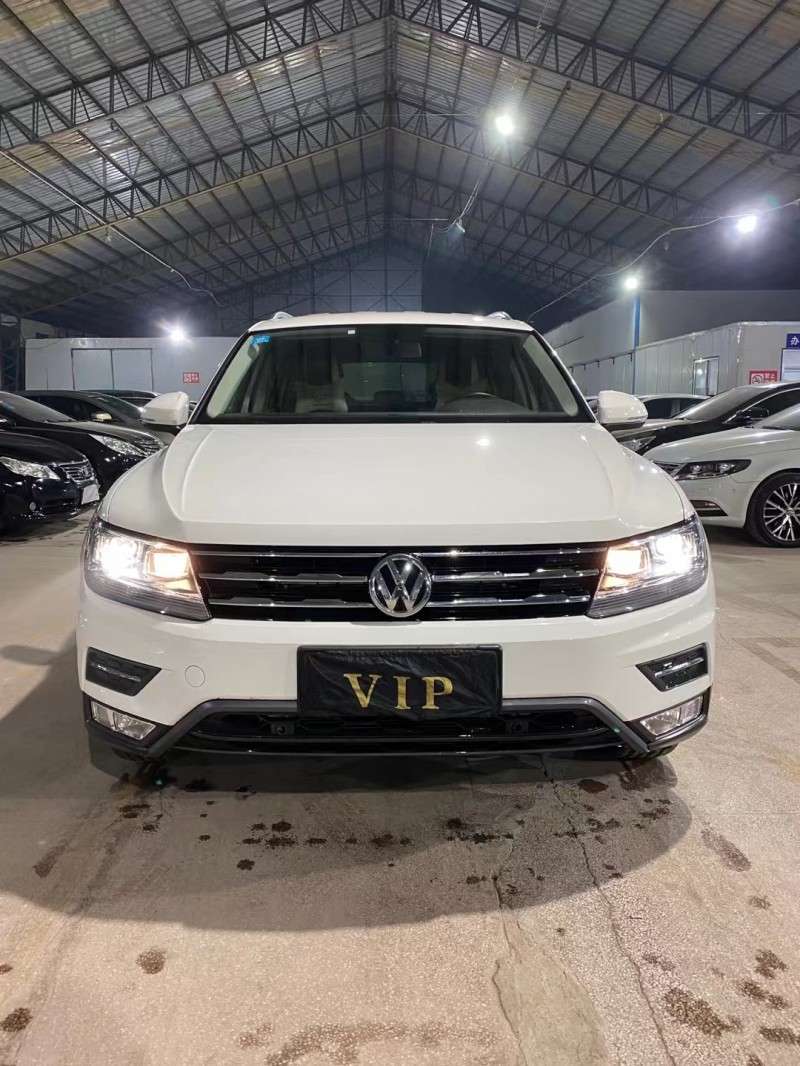 70 万品牌:途观l表显里程1-3万公里上牌时间2019-02排放标准2.