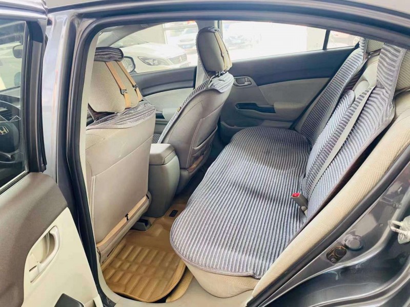 邢台13年本田思域5