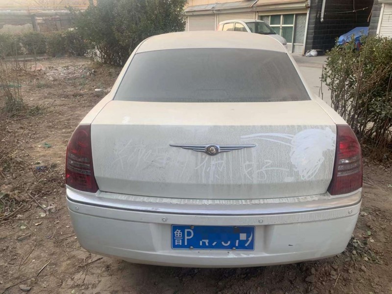 威海08年克萊斯勒300C6