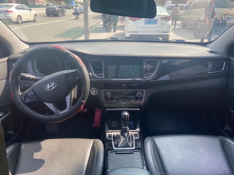 广州14年现代名图4