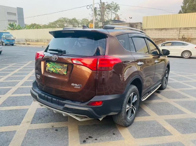 东莞14年丰田RAV4荣放1