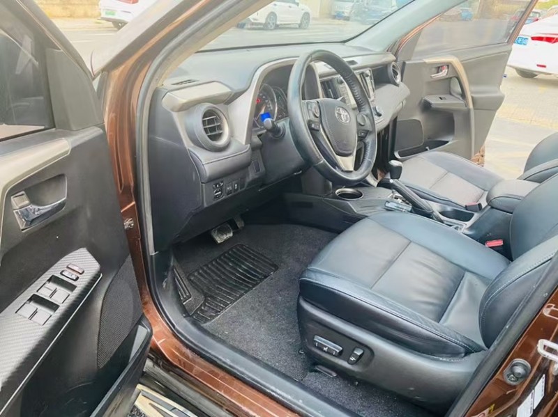 东莞14年丰田RAV4荣放7