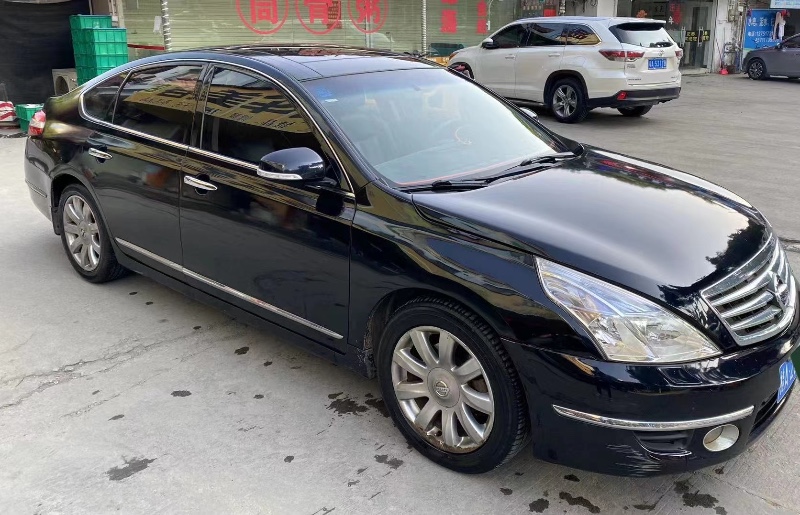 广州10年日产天籁3