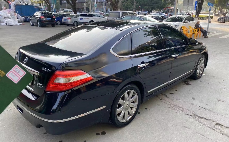 广州10年日产天籁8