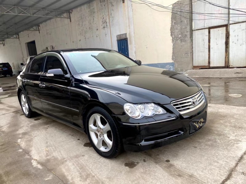 临沂09年丰田锐志2