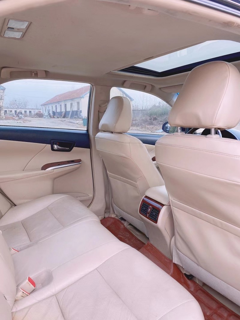 临沂13年丰田凯美瑞6