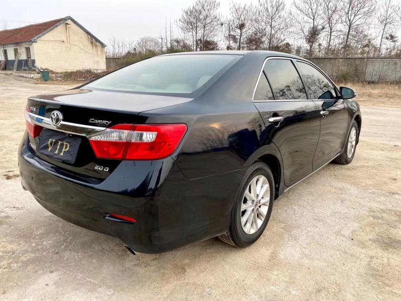 临沂13年丰田凯美瑞1