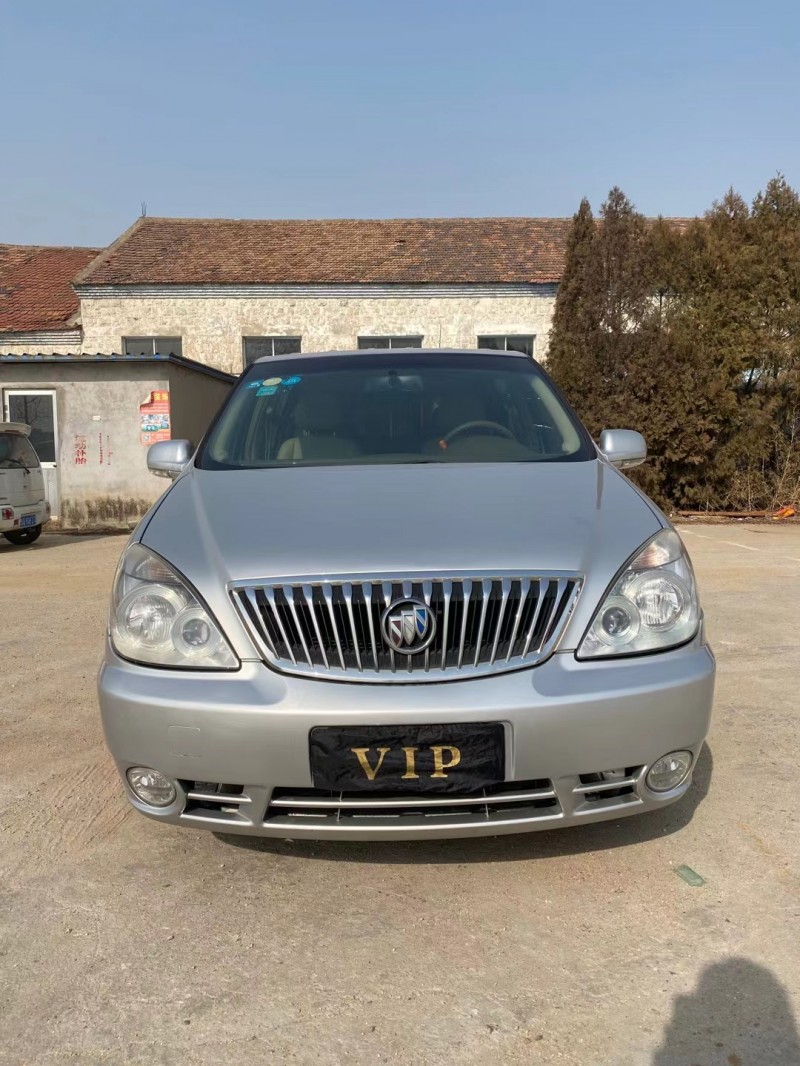 临沂12年别克GL81