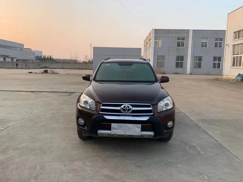 徐州13年丰田RAV41