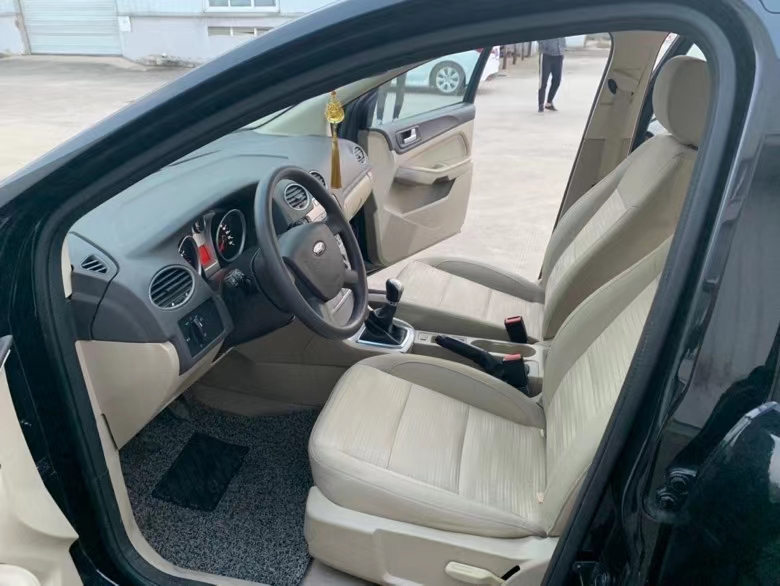 徐州15年福特福克斯5