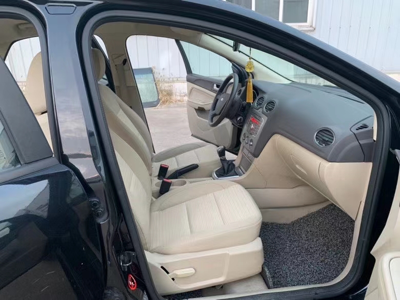 徐州15年福特福克斯8