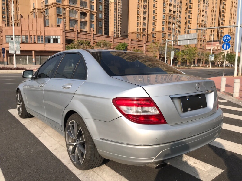 广州08年奔驰C6
