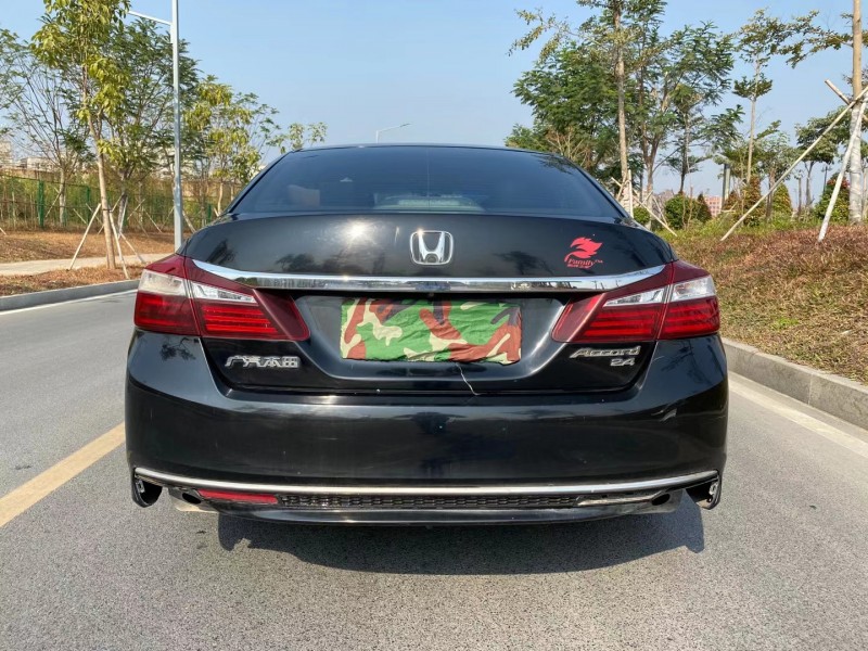 东莞17年本田雅阁9