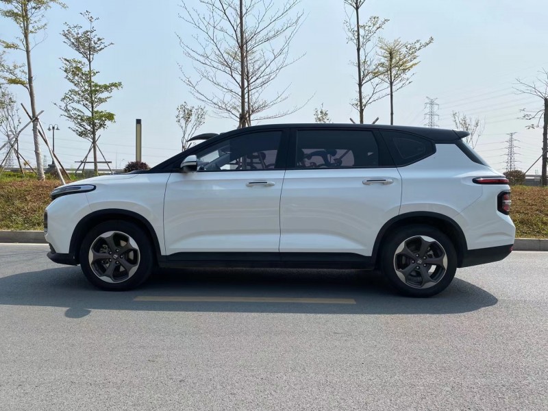 東莞20年寶駿RS54