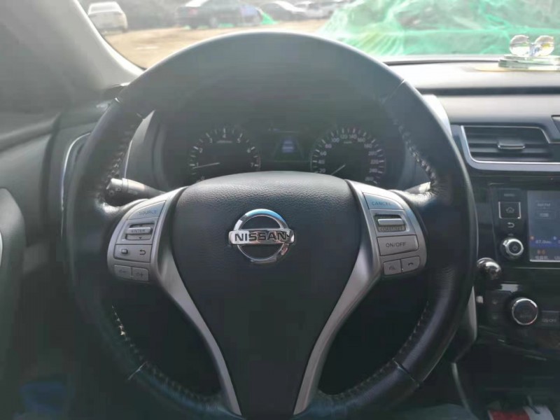 西安17年日產天籟5