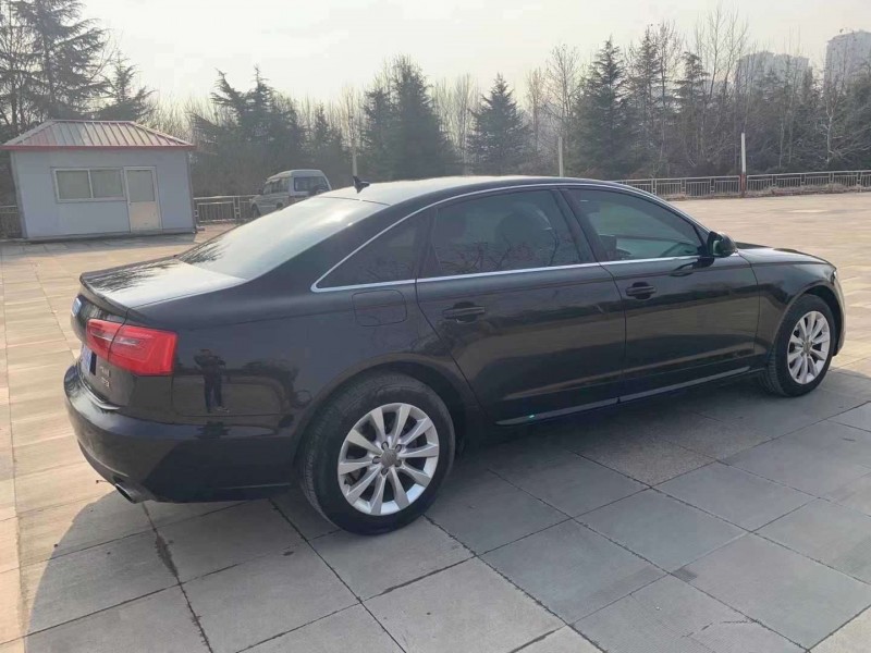 泰安12年奥迪A6L4