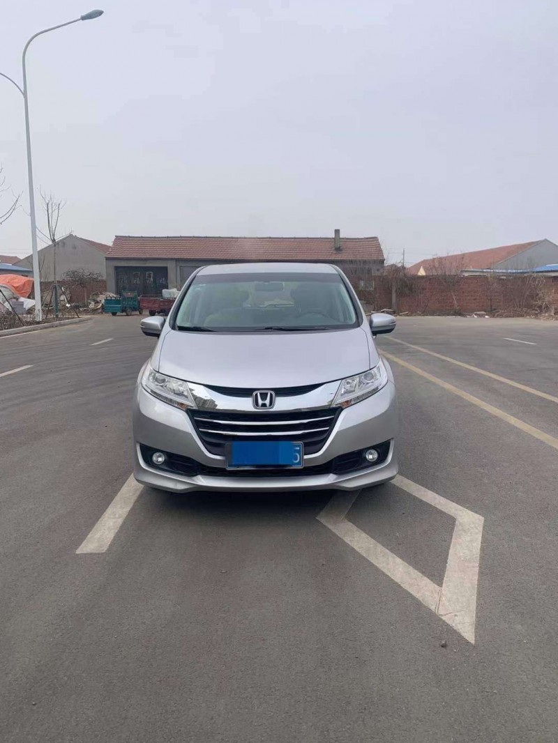 青岛16年本田奥德赛1