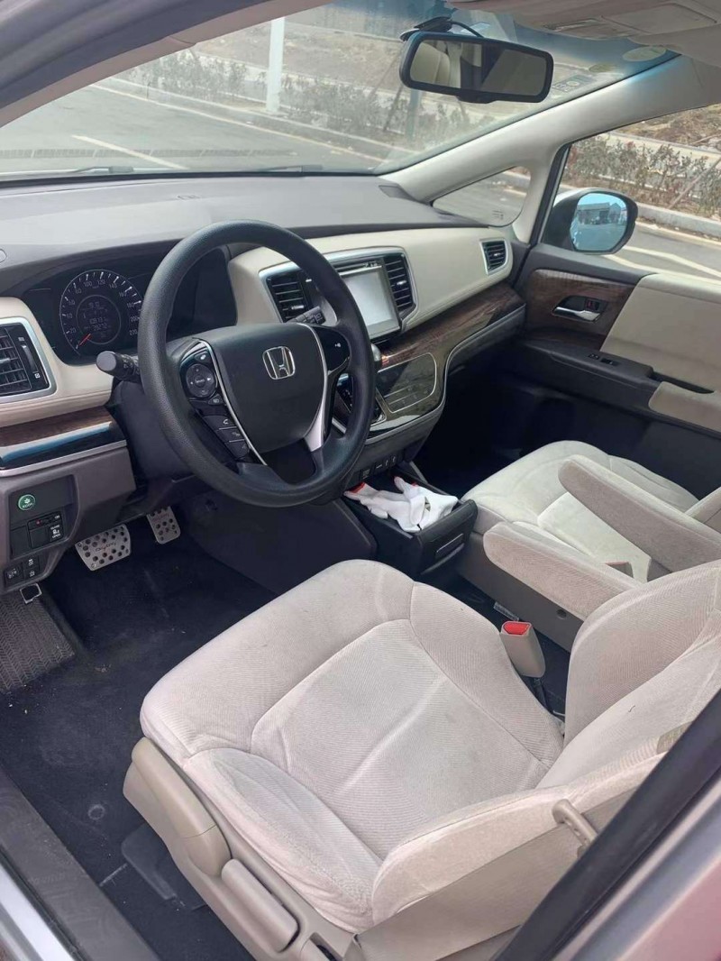 青岛16年本田奥德赛4