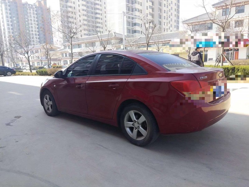 临沂10年雪佛兰科鲁兹7