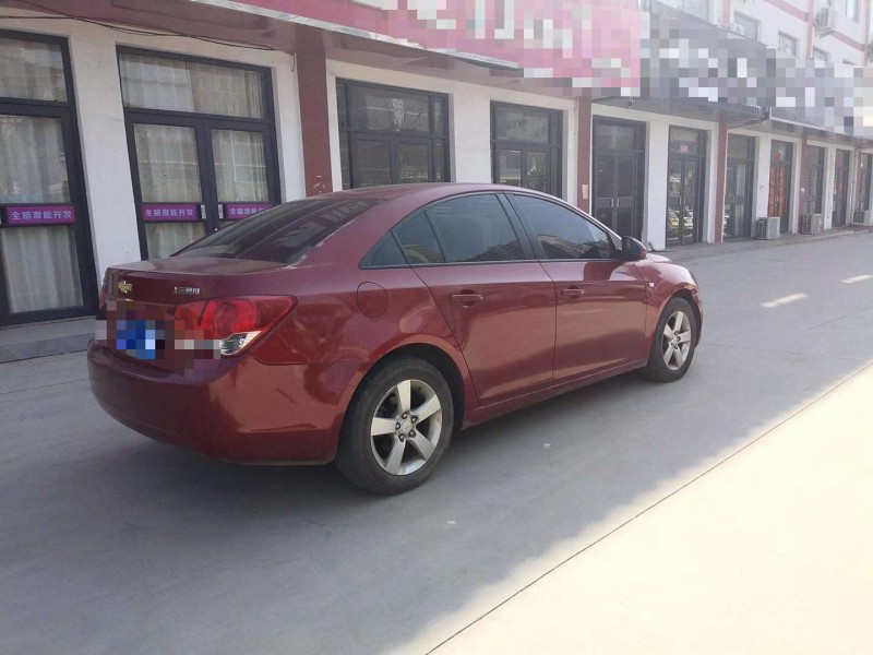 临沂10年雪佛兰科鲁兹8