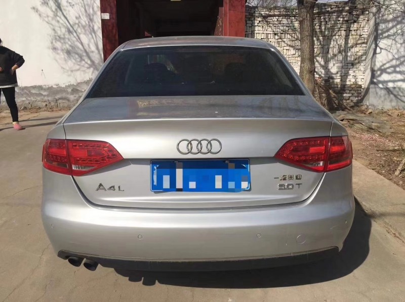 潍坊10年奥迪A4L8