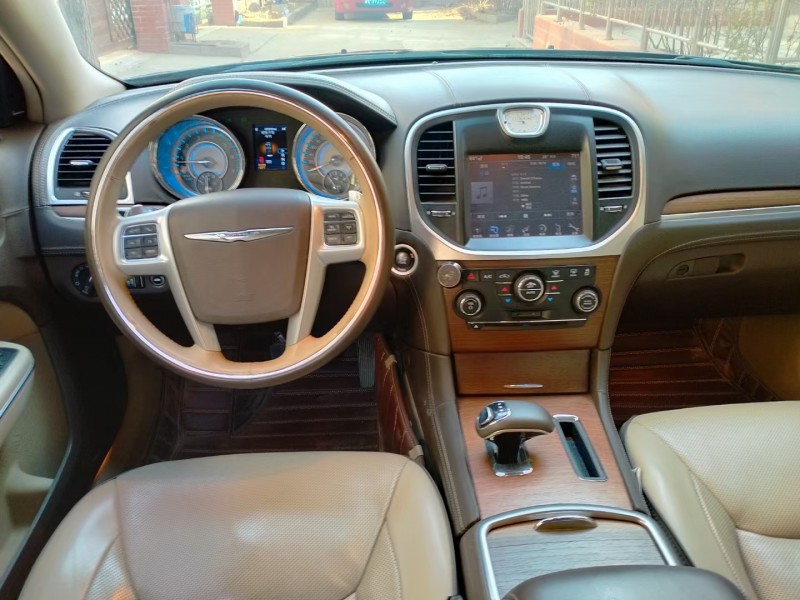 廊坊17年克莱斯勒300C6