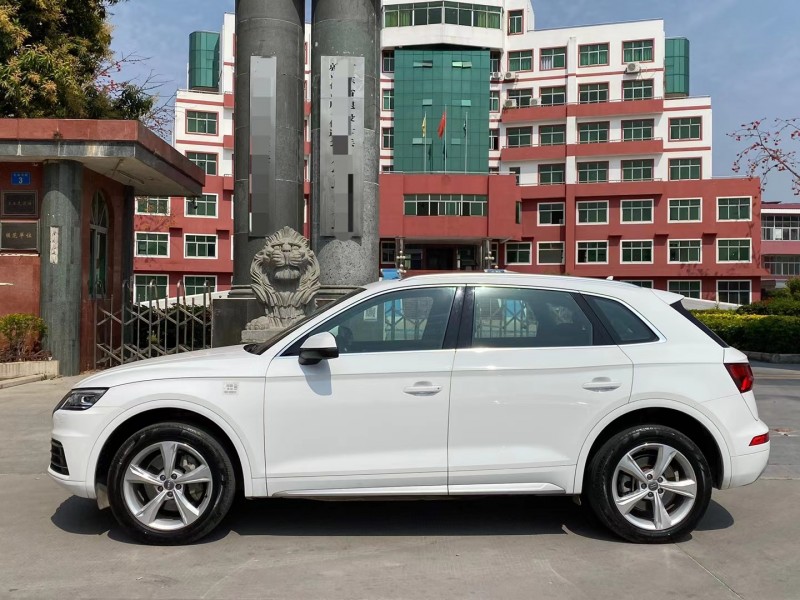 广州18年奥迪Q52